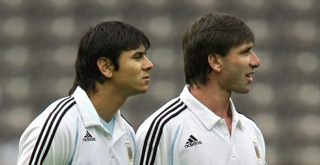 Ustari (L) and team-mate Abbondanzieri