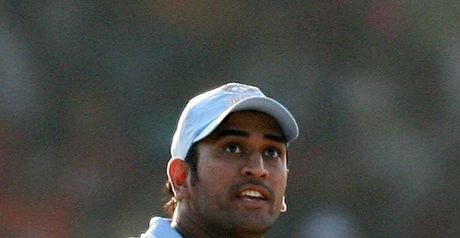 Dhoni: Most expensive player