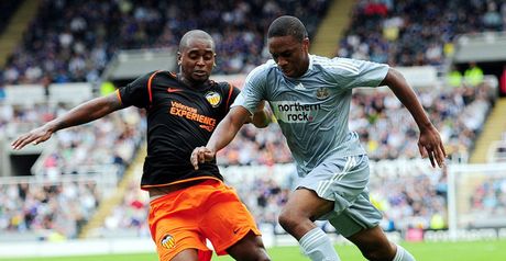 N'Zogbia surges past Miguel