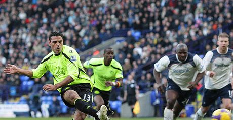 Zaki: sent Jaaskelainen the wrong way from the spot