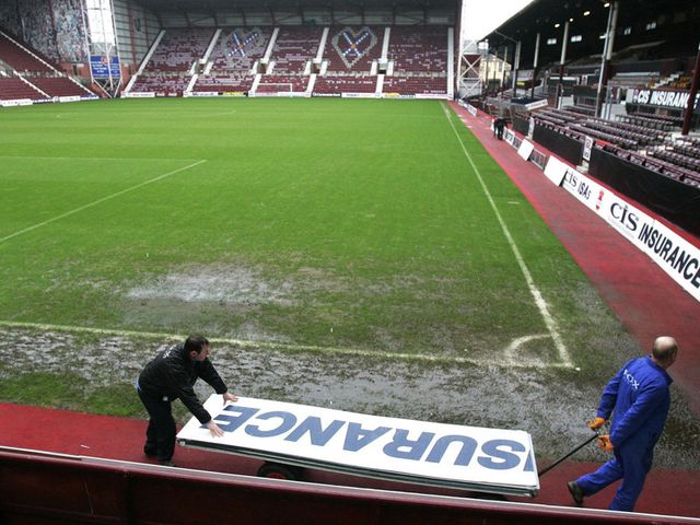 Hearts: Transfer embargo continues