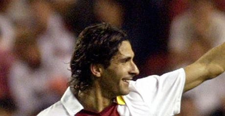 Escude: Attracting interest