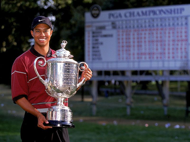 Tiger Woods outlasted Spain's 19-year-old Sergio Garcia by one stroke to claim the 1999 title at Medinah Country Club.