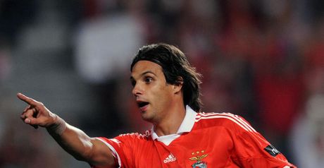 Nuno Gomes: Set for Blackburn deal