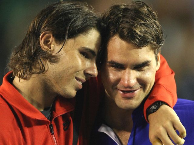 Nadal consoles Federer after their 2009 classic