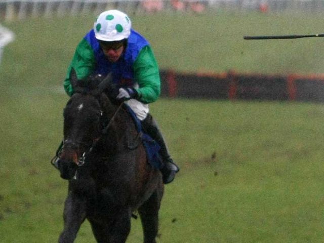 The Package: Won a shade cosily at Wincanton