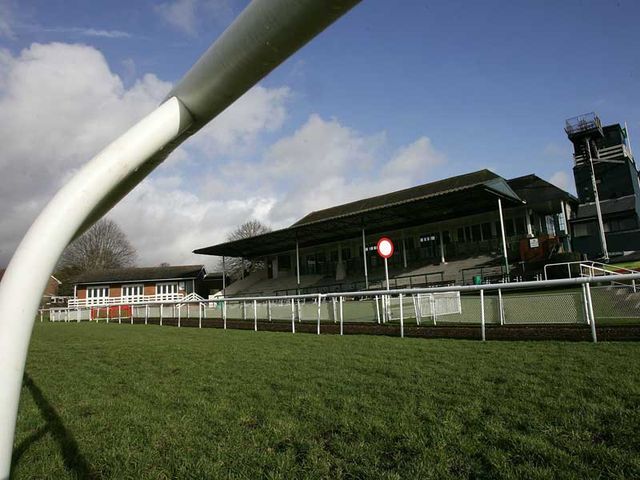 Fontwell: Meeting goes ahead as planned today