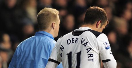 Van der Vaart: Hamstring injury