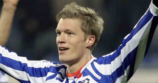 Viktor Elm: Feels the time is right for a change and has joined AZ as a free agent