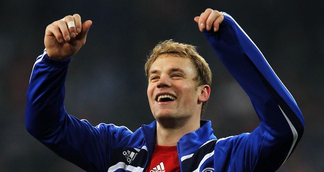 Neuer: One year left on contract