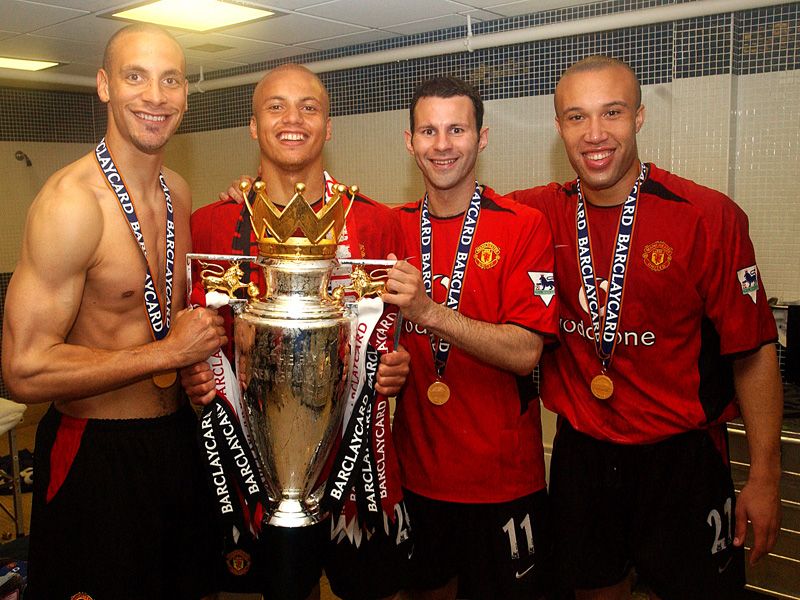 United got their trophy back by winning the Premier League title again in 2003