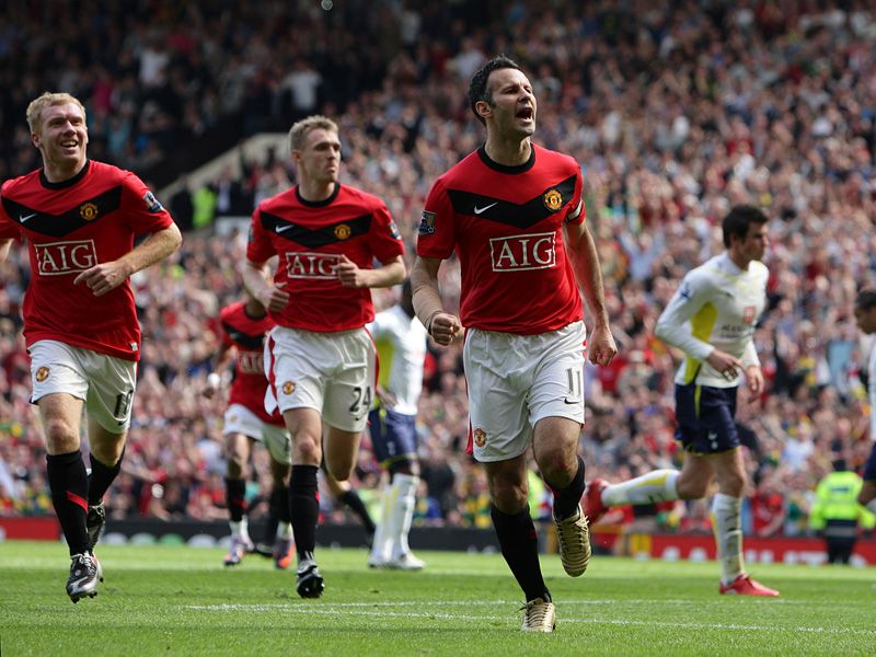 United lost the title to Chelsea in 2010, but Giggs played a key role in taking the fight down to the final day of the season
