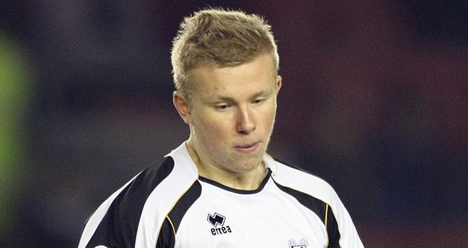 Curtis Main: Set for contract extension