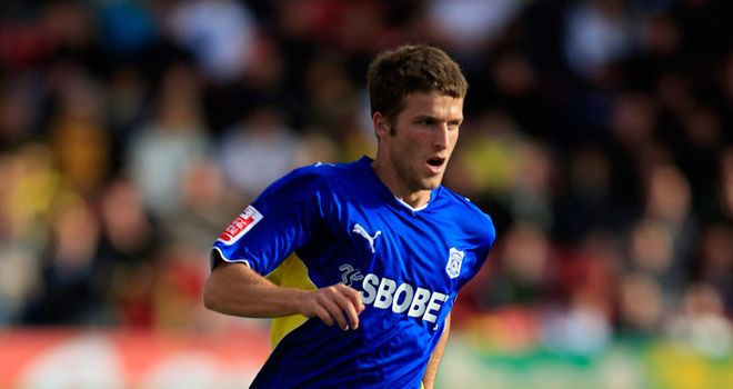 Matthews relishing playing for new club after shunning Premier interest