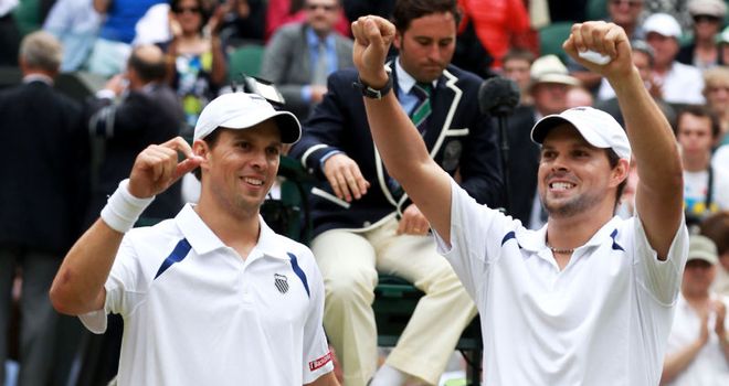 Bob (l) and Mike Bryan: Record-breakers