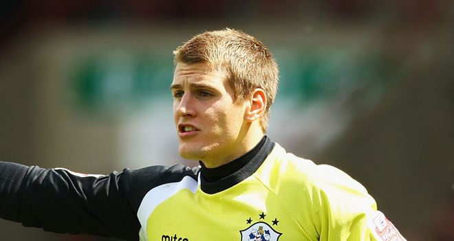 Smithies: Will undergo knee surgery