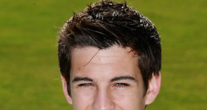 Wood: rapid half-century on brief final day