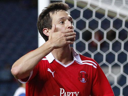 Mooney: Two-goal hero