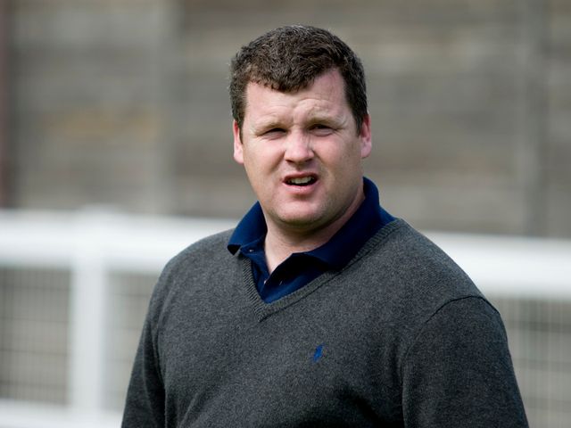 Gordon Elliott: Trains Mount Benbulben