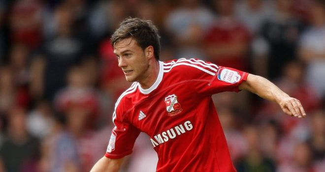 Smith: Hails league football