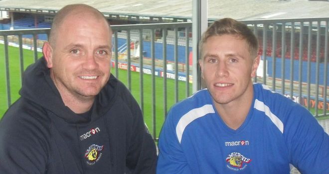 Kyle Wood: Signs contract with Wakefield and looking for first team action