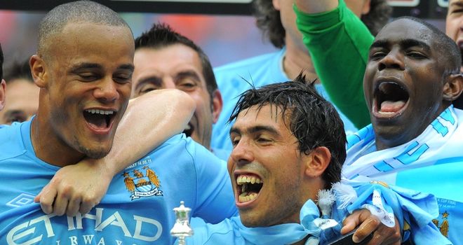 Vincent Kompany thinks Carlos Tevez is like a new signing