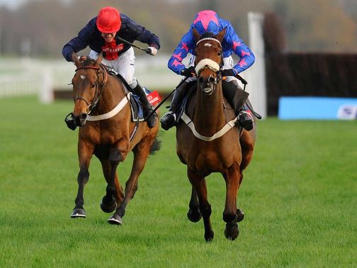 Hennessy favourite Bobs Worth (left)