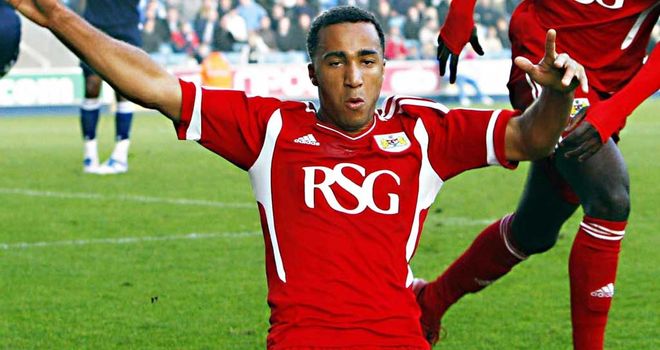 Nicky Maynard: Signed by West Ham on transfer deadline day