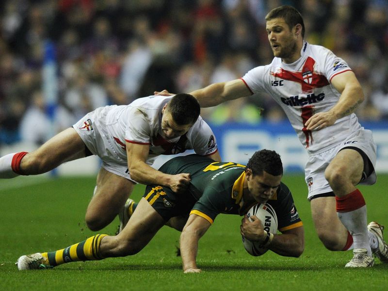 Sinfield replied with a penalty after the break but Jharal Yow Yeh touched hit back with a try and Thurston converted