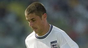 Kevin-Phillips-England-Euro-2000_2687085