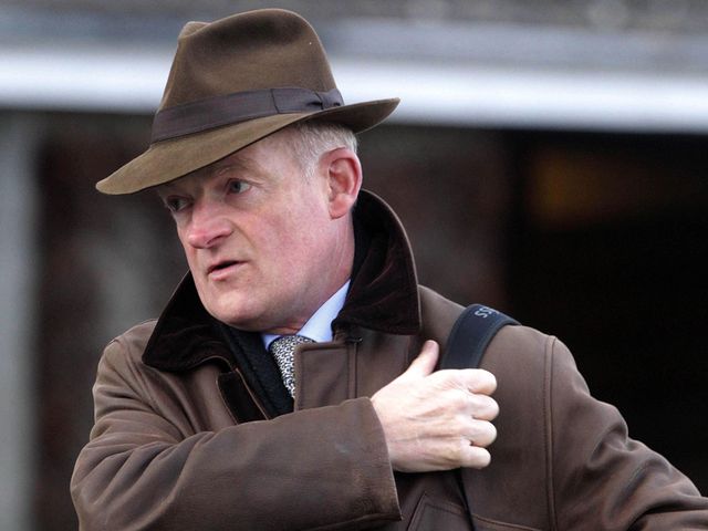 Willie Mullins saddles Un Atout at Naas