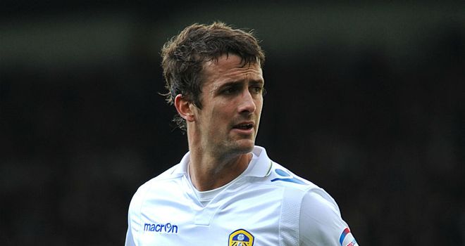 Danny Pugh: Simon Grayson praises new signing's versatility