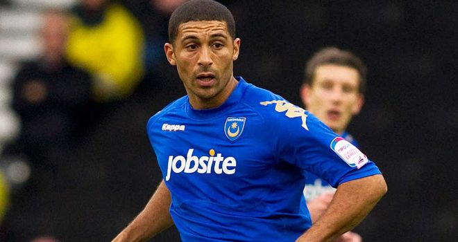 Hayden Mullins: Experienced Portsmouth midfielder has joined Reading on loan for rest of the season