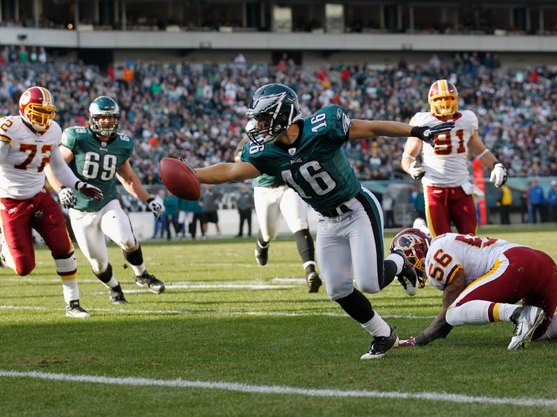 Chad Hall scorss for Philadelphia Wagles against Washington.