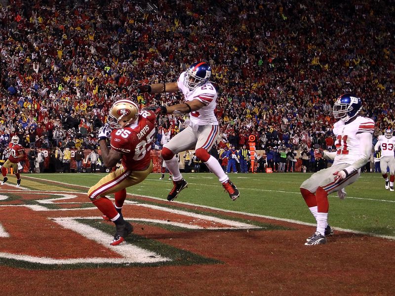 Davis made his second touchdown grab in the third quarter to edge the 49ers back in front.