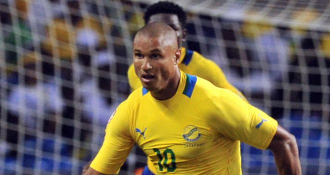 Daniel Cousin: Move to Rangers blocked by SPL but administrators have backed pursuit of striker