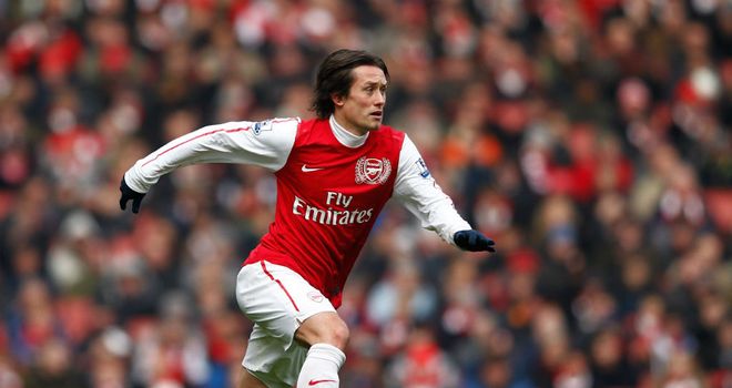 Tomas Rosicky: Looking for Arsenal to challenge for a top-four spot