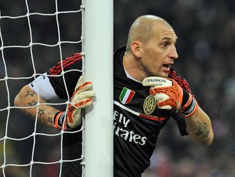 Christian Abbiati: Extends stay with Milan