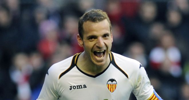 Roberto Soldado: Extends Los Che deal