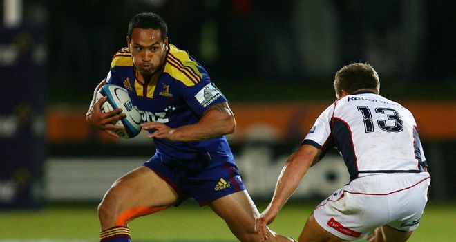 Hosea Gear: Comes in for Savea