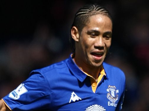 Steven Pienaar: Wanted back at Everton by Moyes