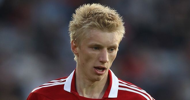 Daniel Wass: Defender makes move to Evian permanent