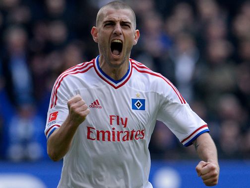 Mladen Petric: Joins Fulham on a free transfer