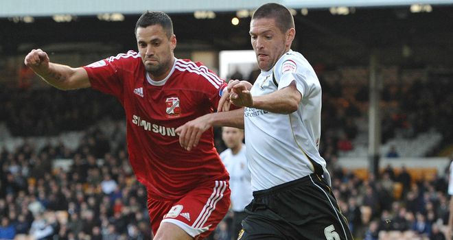 Davis (right): Set to sign new deal