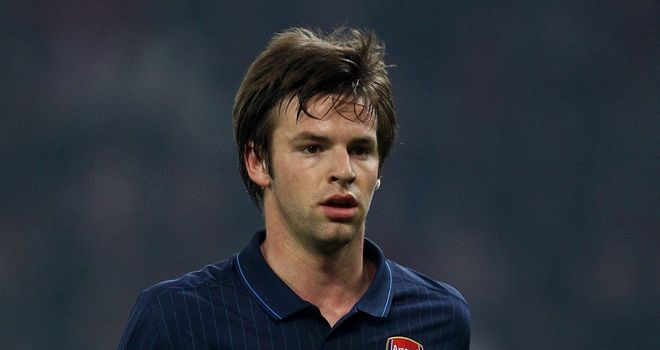 Cruise: Joins from Arsenal