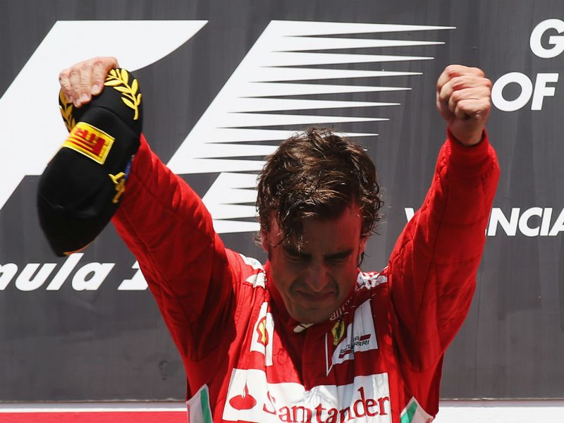 Alonso celebrates