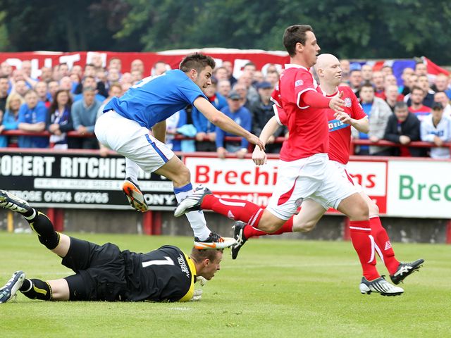 Brechin-v-Rangers-Andrew-Little-goal_280