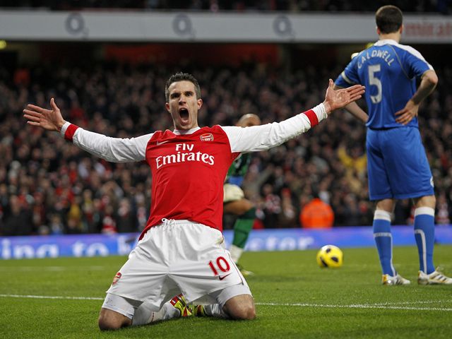 Van Persie: Juve preparing a £70m package