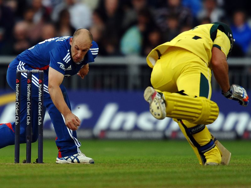 Tredwell then ran Peter Forrest out...
