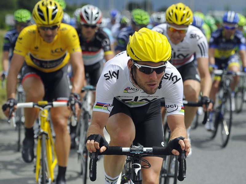 The Manxman was back in time to take maximum points in the intermediate sprint...